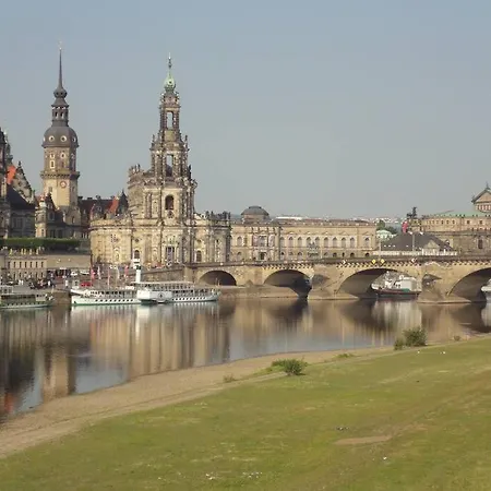 Modern Studio08 With Big Balcony In The Neustadt Dresden